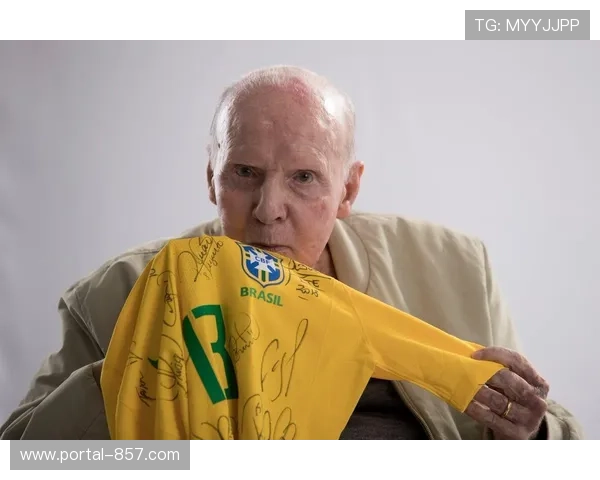 奥康推出粉丝设计头盔,塞纳元素致敬巴西传奇