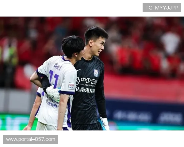 回顾2025赛季中超第29轮：山东泰山2-1天津津门虎。